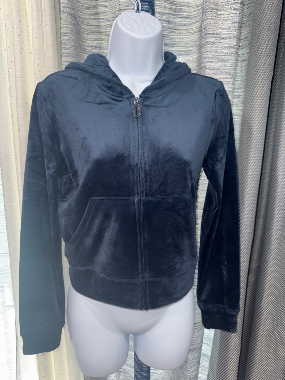 Juicy Couture- NWT Navy Velour Rhinestone Logo Zip Hoodie Size Small - Picture 2 of 16